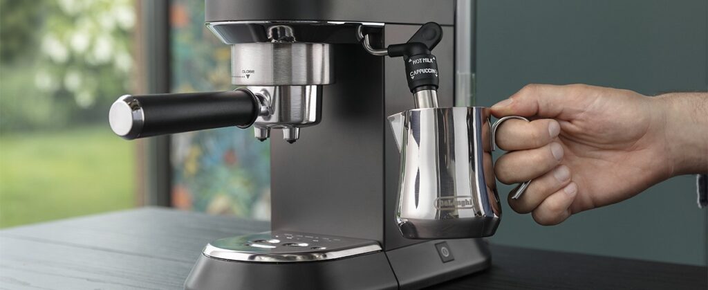 opinioni De Longhi Dedica EC685.W rrecensione macchina da caffe espresso